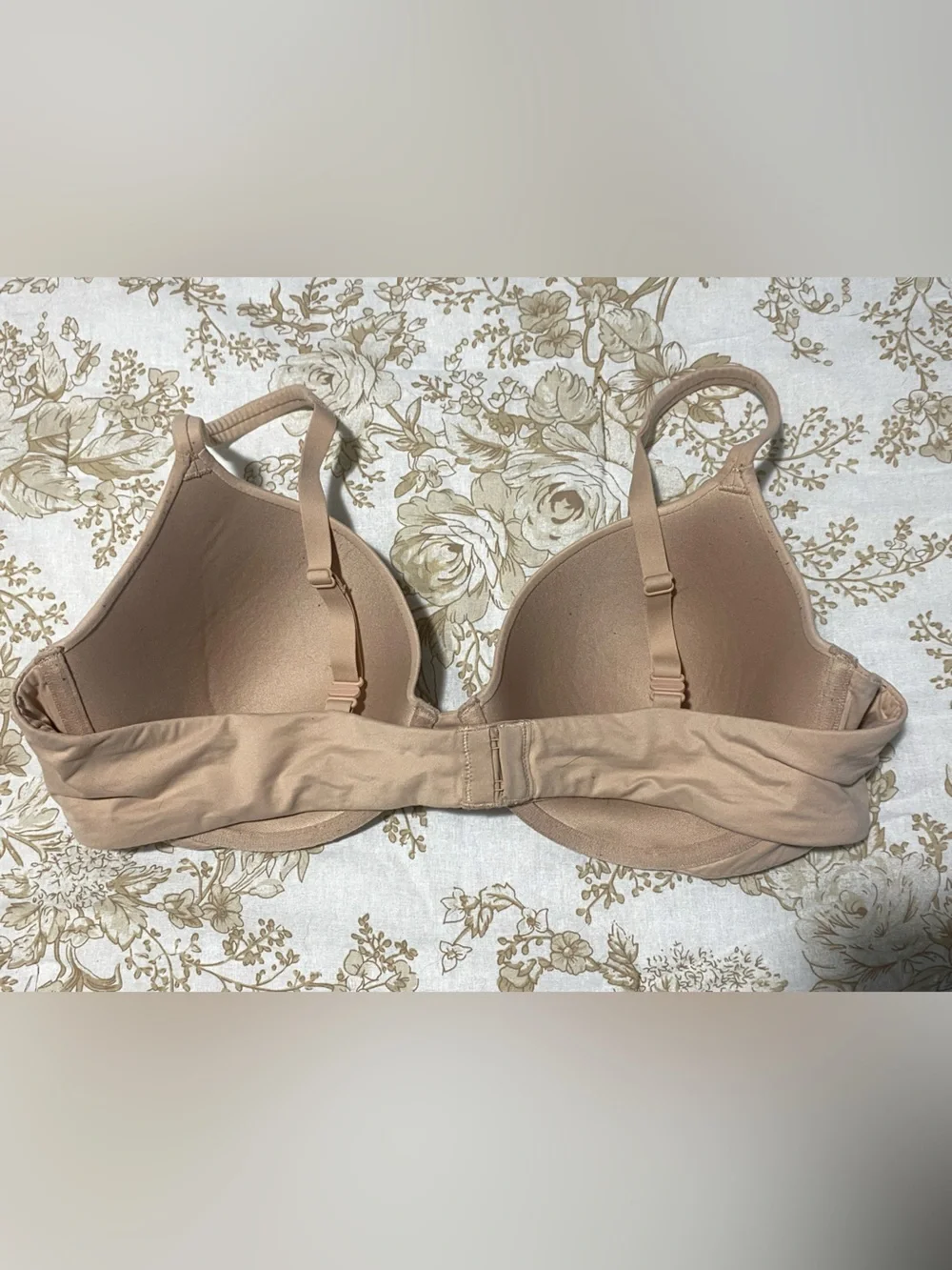 Skims Fits Everybody T-Shirt Bra Size 40B - Picture 2 of 7